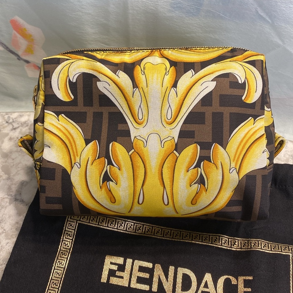 Fendace “Fendi x Versace” Toiletry Bag NEW - Picture 3 of 13